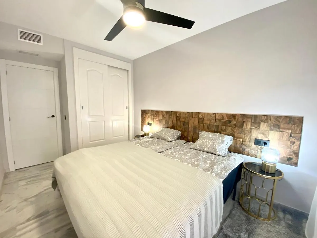 Golden Mile Marbella 2-Bedroom Rental 0*,